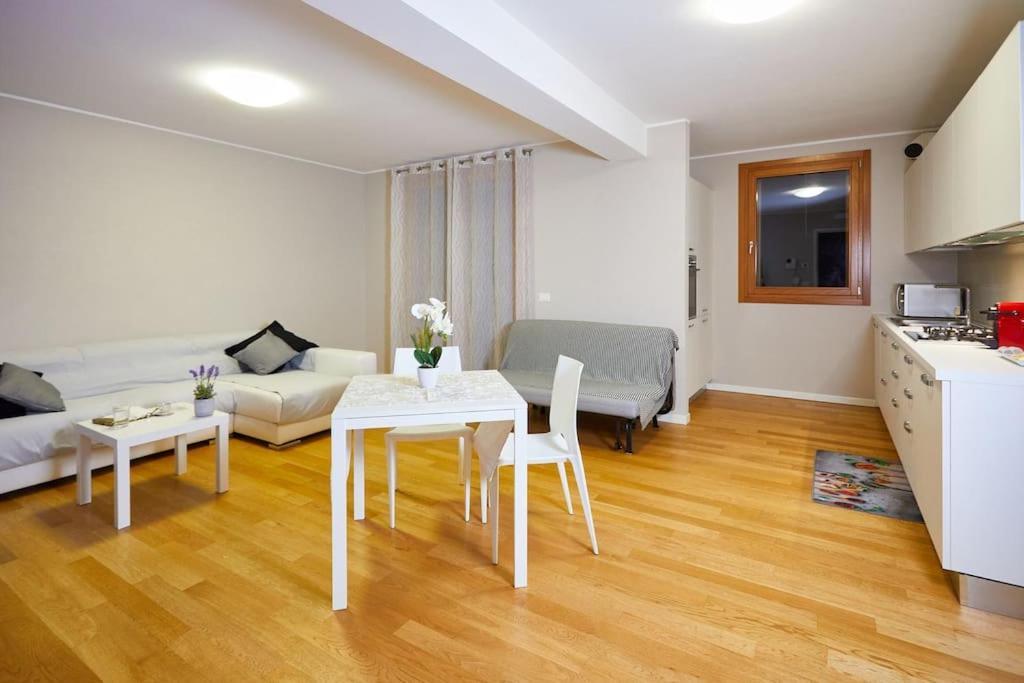 Center Comfort Free Parking Wifi Apartment Aviano